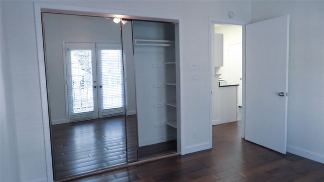 APT-101 - 2216 San Gabriel St, Condo with 3 bedrooms, 2 bathrooms and 2 parking in Austin TX | Image 5