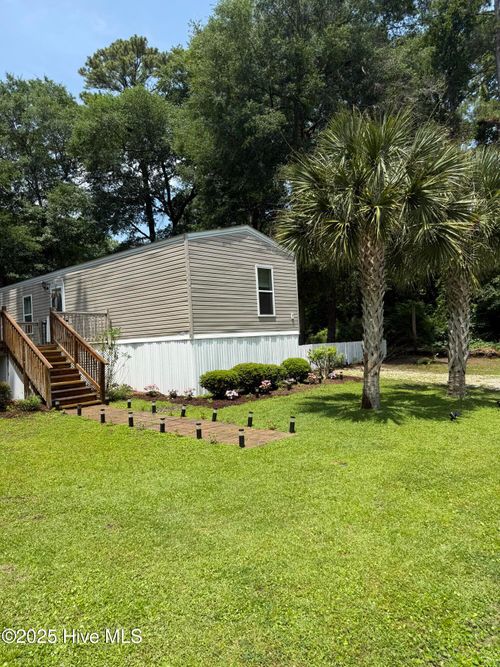 7249 Lula St Sw, Ocean Isle Beach, NC, 28469-5632 | Card Image