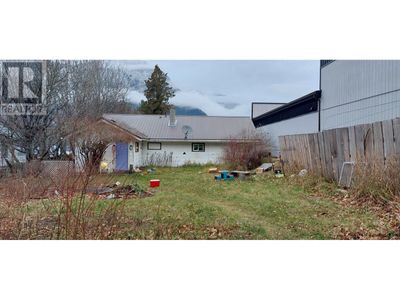 633 Cliff St, House other with 3 bedrooms, 1 bathrooms and null parking in Bella Coola BC | Image 3