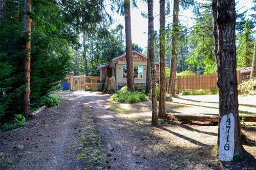 4716 Buccaneers Rd, Pender Island, BC, V0N2M0 | Card Image