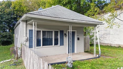 607 Olive Ln, Ambridge, PA, 15003-2459 | Card Image