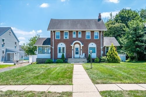 18-12 Malden Ter, Elizabeth, NJ, 07208-2116 | Card Image