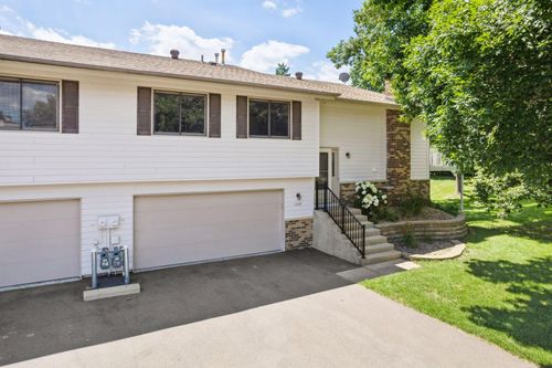 11124 Xavier Court, Bloomington, MN, 55437 | Card Image