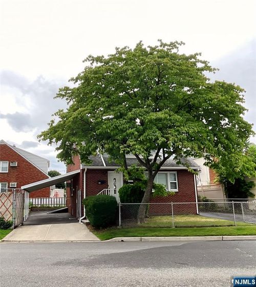 173 Hartmann Ave, Garfield, NJ, 07026-2258 | Card Image