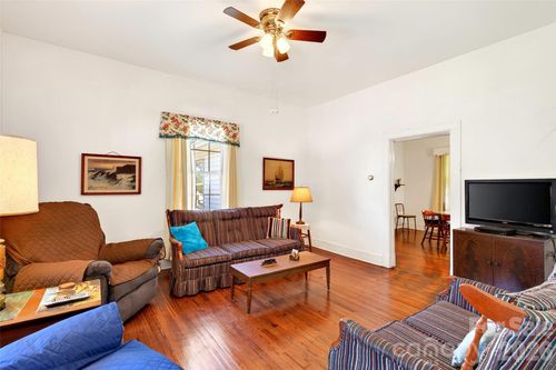 35 2nd St, Marion, NC, 28752-5324 | Card Image