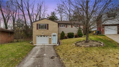 3210 Valewood Dr, Munhall, PA, 15120 | Card Image