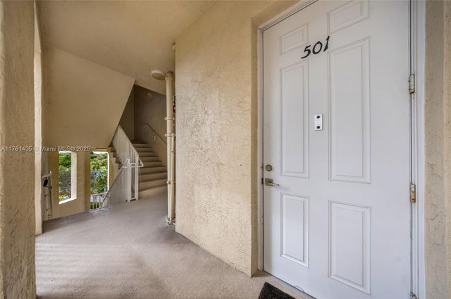APT-501 - 3600 Oaks Clubhouse Dr, Condo with 3 bedrooms, 2 bathrooms and null parking in Pompano Beach FL | Image 49