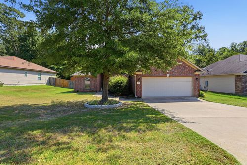 302 Montgomery Drive, Benton, AR, 72015 | Card Image