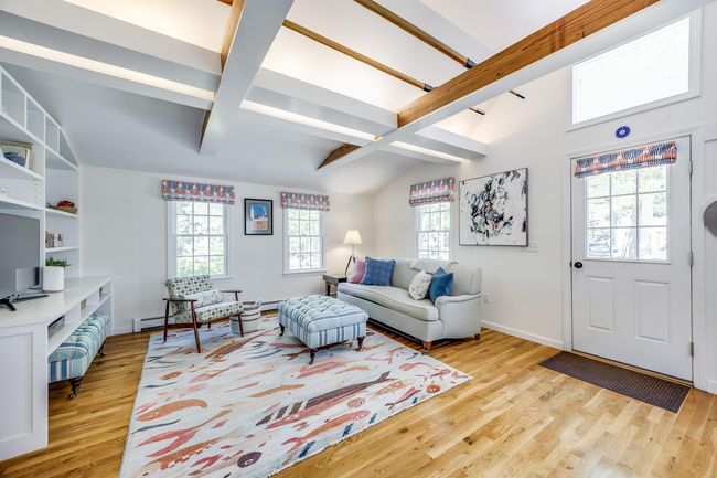 Family Room | Image 34