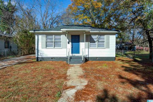 1013 Herring St, MIDFIELD, AL, 35228-3214 | Card Image