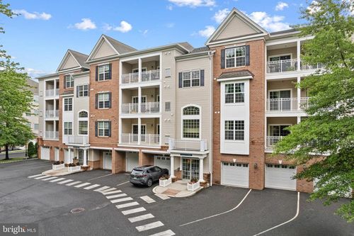 226 Breeders Cup Dr, CHERRY HILL, NJ, 08002-4062 | Card Image