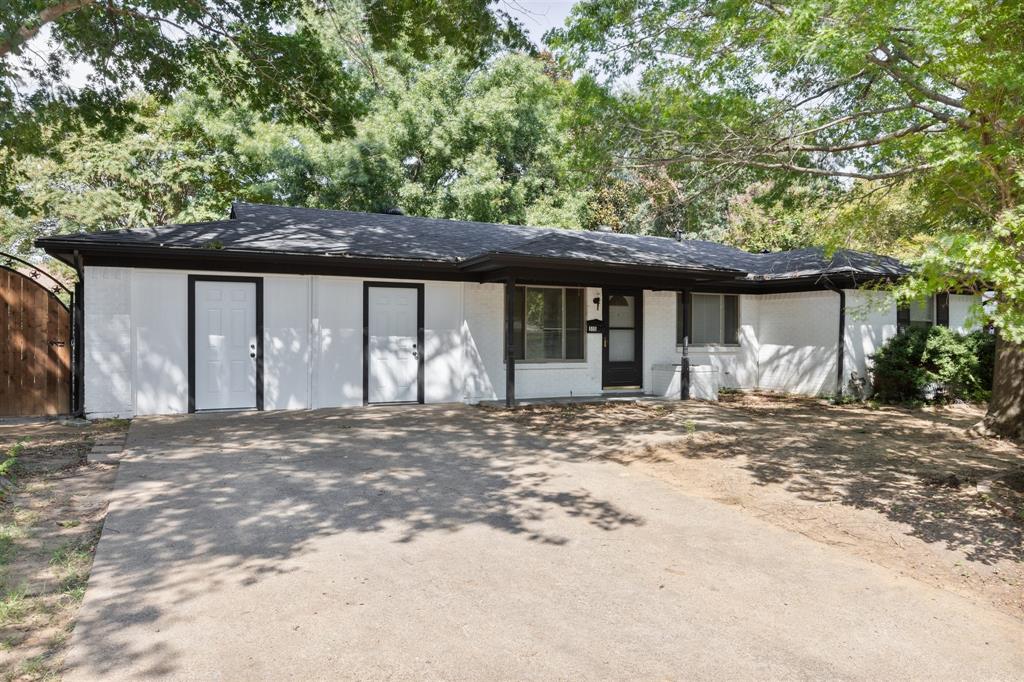 Mashburn Ln, Arlington, TX 76010