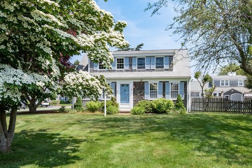 78 Mariners Ln, Falmouth, MA, 02540-2712 | Card Image