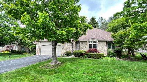 22170 Orchard Way, Beverly Hills, MI, 48025-3551 | Card Image