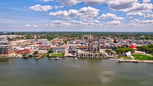 917 N Water St, Bay City, MI, 48708-5621 | Card Image