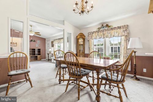 28 Williams Way, Sellersville, PA, 18960-2845 | Card Image