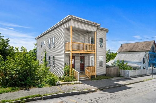 38 Wilson St, Haverhill, MA, 01832-5221 | Card Image