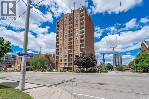 201-64 Benton St, Kitchener, ON, N2G4L9 | Card Image