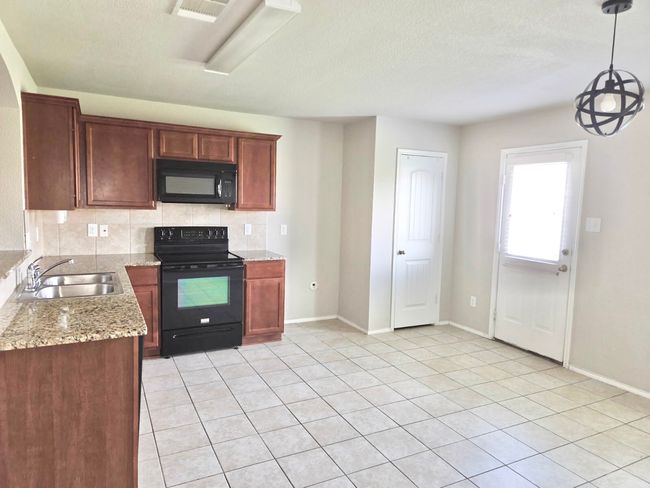 2230 Torch Lake Dr, House other with 4 bedrooms, 2 bathrooms and null parking in Forney TX | Image 4