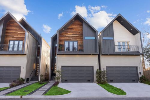 3513 Castor St, Houston, TX, 77022-5127 | Card Image