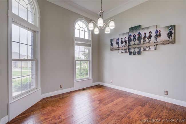 Formal Dining Room | Image 17
