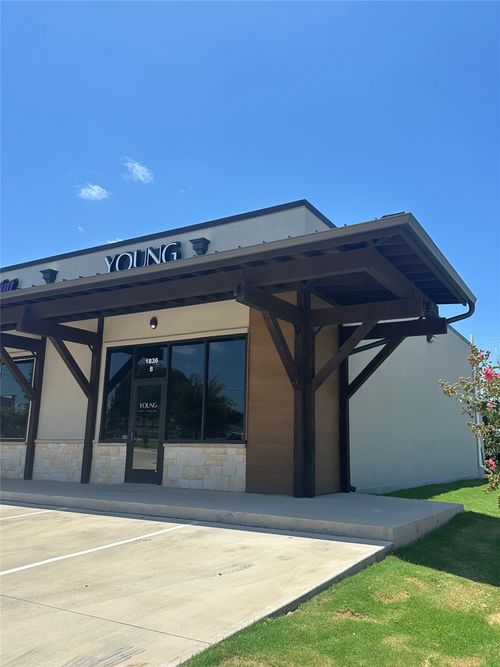 b-1836 N Plaza Dr, Granbury, TX, 76049-5999 | Card Image