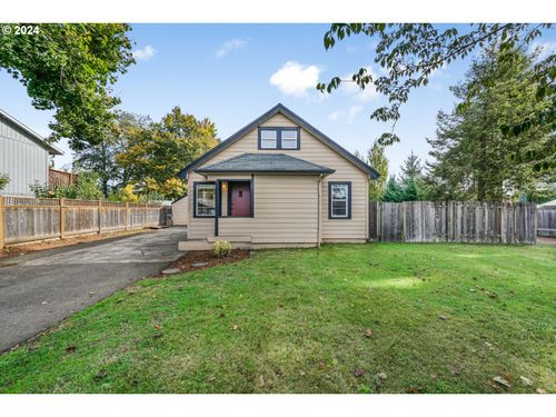 1520 N Maple St, Canby, OR, 97013 | Card Image