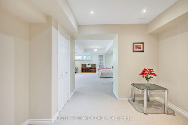 42 Valleyview Rd, House other with 5 bedrooms, 2 bathrooms and 6 parking in Brampton ON | Image 28