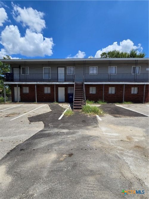 909 S 15th St, Copperas Cove, TX, 76522-2774 | Card Image