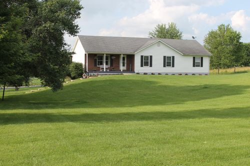 5515 Van Meter Rd, Winchester, KY, 40391-8424 | Card Image