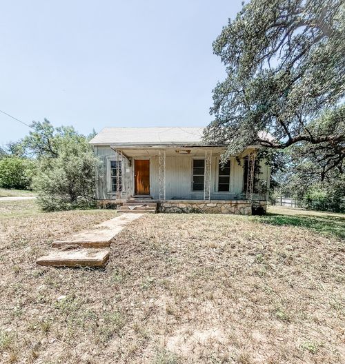 306 S Cypress St, Brady, TX, 76825-4822 | Card Image