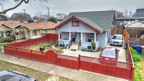 717 2nd St, Modesto, CA, 95351-3353 | Card Image