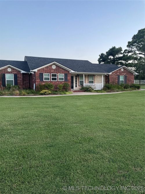 2284 E Roping Rd, Atoka, OK, 74525-4116 | Card Image