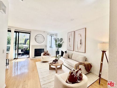 apt-112-8675 Falmouth Ave, Playa del Rey, CA, 90293-8689 | Card Image