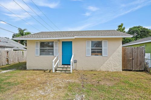 516 29th St E, PALMETTO, FL, 34221-2330 | Card Image