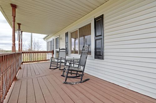 3125 W Castle Rd, Fostoria, MI, 48435-9553 | Card Image