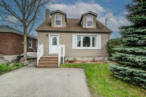 35 Waverly Rd, Kitchener, ON, N2G2E1 | Card Image
