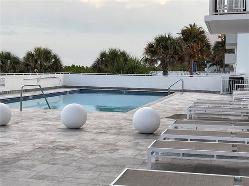 apt-219-401 Ocean Dr, Miami Beach, FL, 33139-6629 | Card Image
