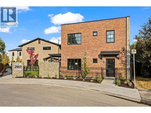 3-2957 Conlin Crt, Kelowna, BC, V1Y7S7 | Card Image