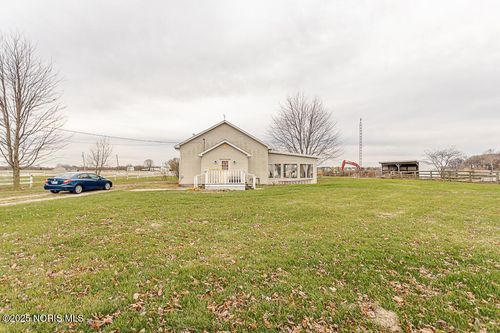 2574 County Road 74, Gibsonburg, OH, 43431-8701 | Card Image