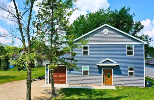 9821 N Marine Key Dr, Syracuse, IN, 46567-7847 | Card Image