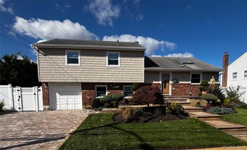 344 Harrison Ave, Massapequa, NY, 11758-6405 | Card Image