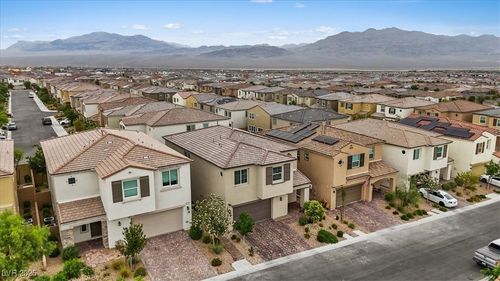 10324 Stroma Ave, Las Vegas, NV, 89166-6728 | Card Image