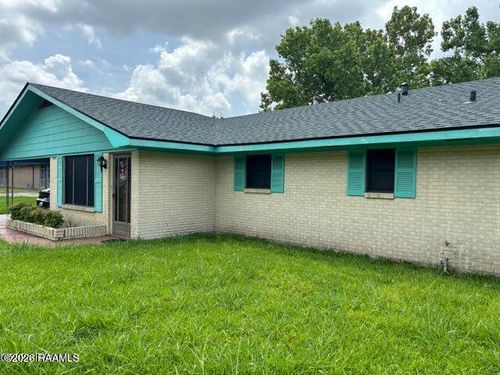 1061 Anderson St, New Iberia, LA, 70560-5110 | Card Image
