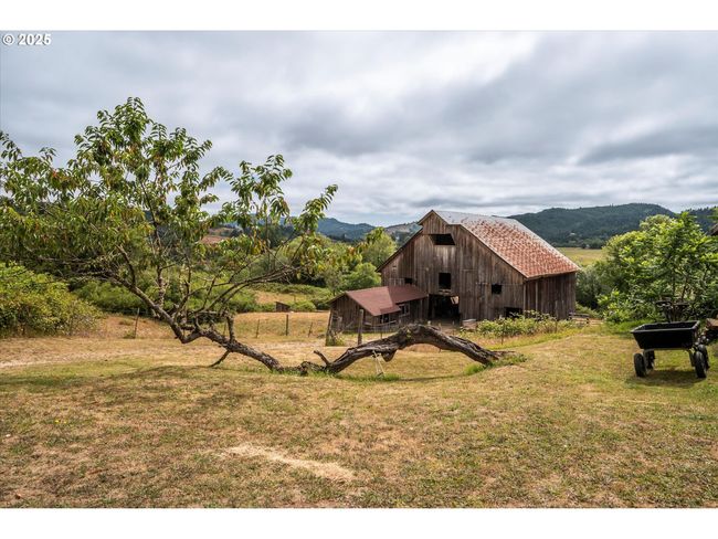 Barn | Image 29
