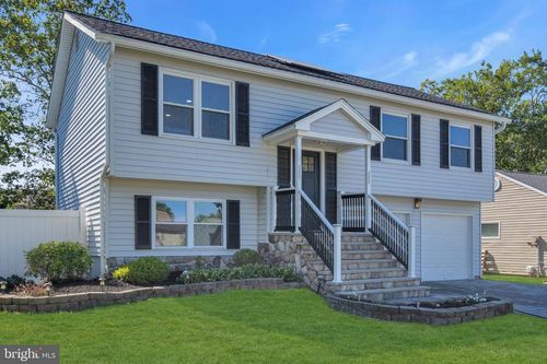 93 Windward Dr, Barnegat, NJ, 08005-1852 | Card Image