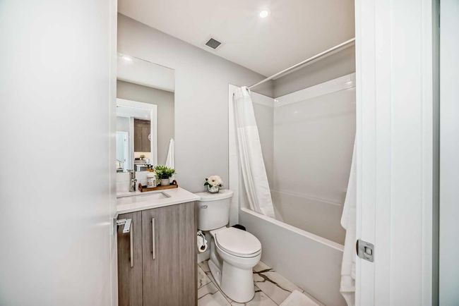 2208 - 6 Merganser Drive W, Condo with 2 bedrooms, 2 bathrooms and 1 parking in Chestermere AB | Image 27