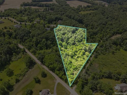 5 Donna Ln, Dryden, MI, 48428 | Card Image