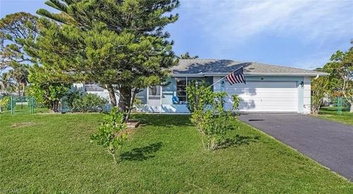 105 Valley Dr, BONITA SPRINGS, FL, 34134-7350 | Card Image