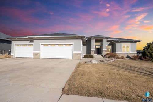 7408 E Donnelly Dr Drive, Sioux Falls, SD, 57110 | Card Image